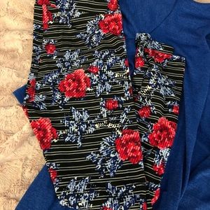 Lularoe Outfit- Sarah (xl) & Leggings (TC)